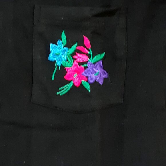Vintage Abernathy Sport Embroidered Black Cotton Top Size M - Picture 2 of 5